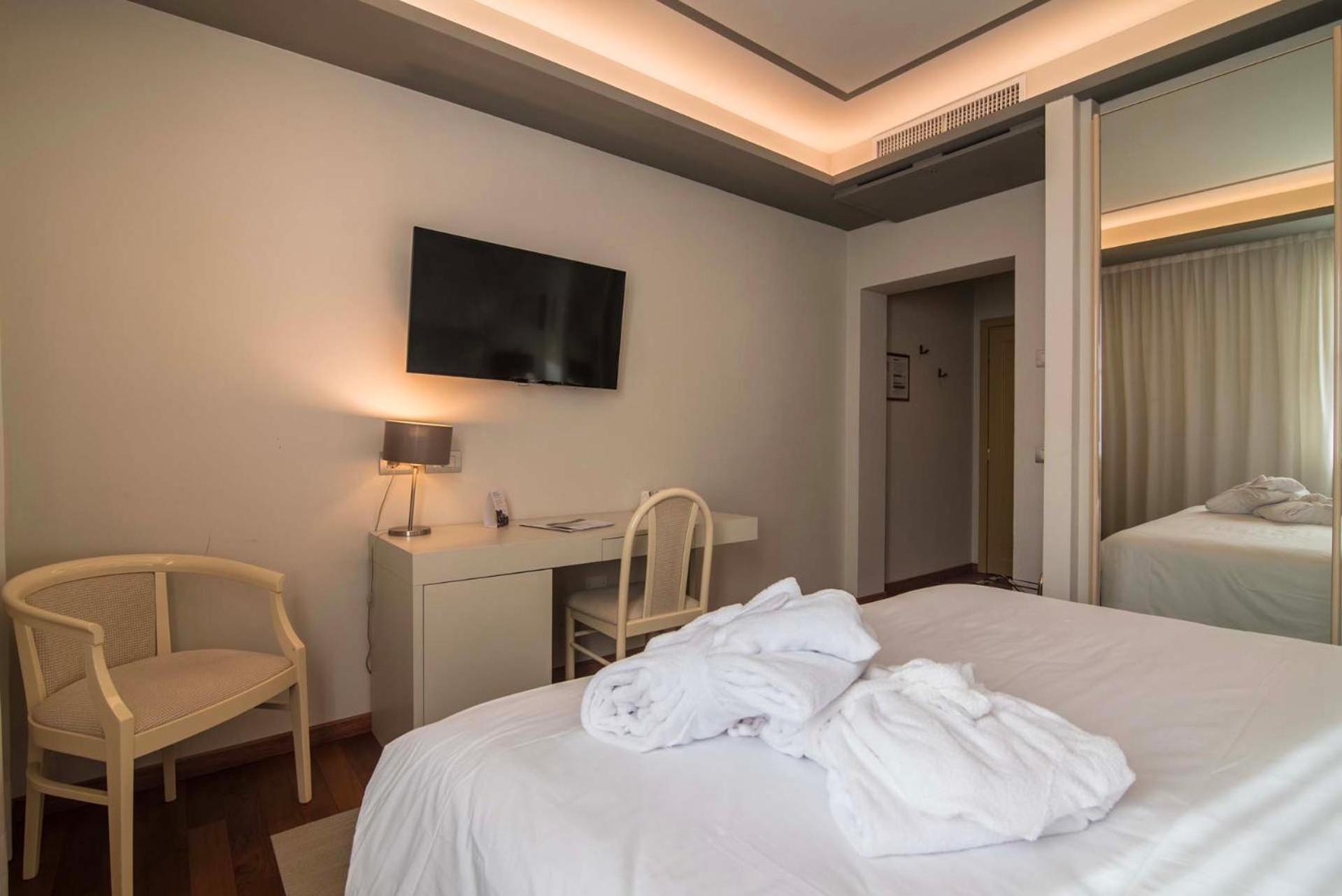 Terme Preistoriche Resort & Spa 몬테그로또테르메 외부 사진